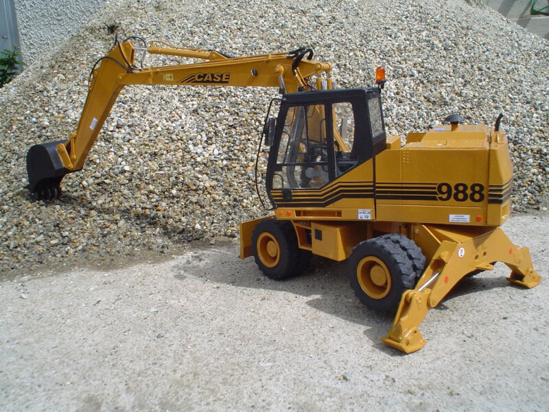 Экскаватор Case 988
