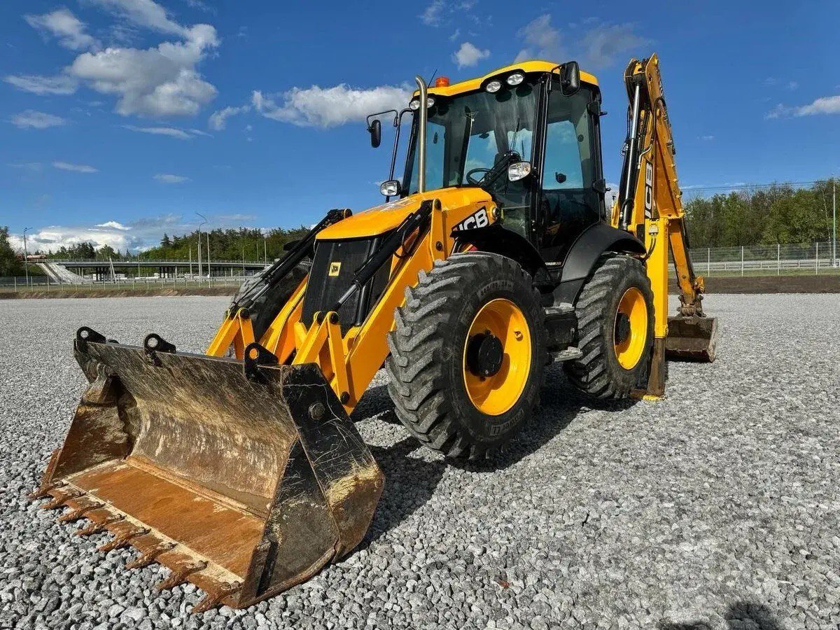 Экскаватор-погрузчик JCB 4CX